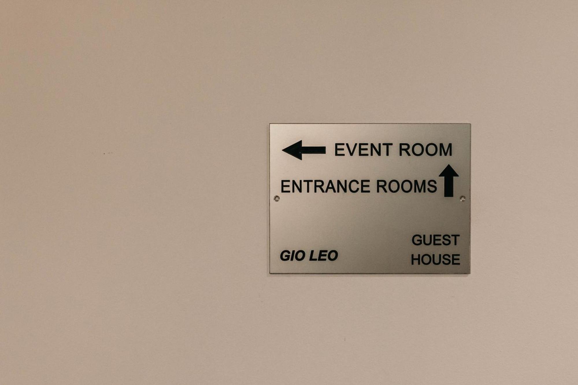 Gio Leo Guest House Lesa Buitenkant foto