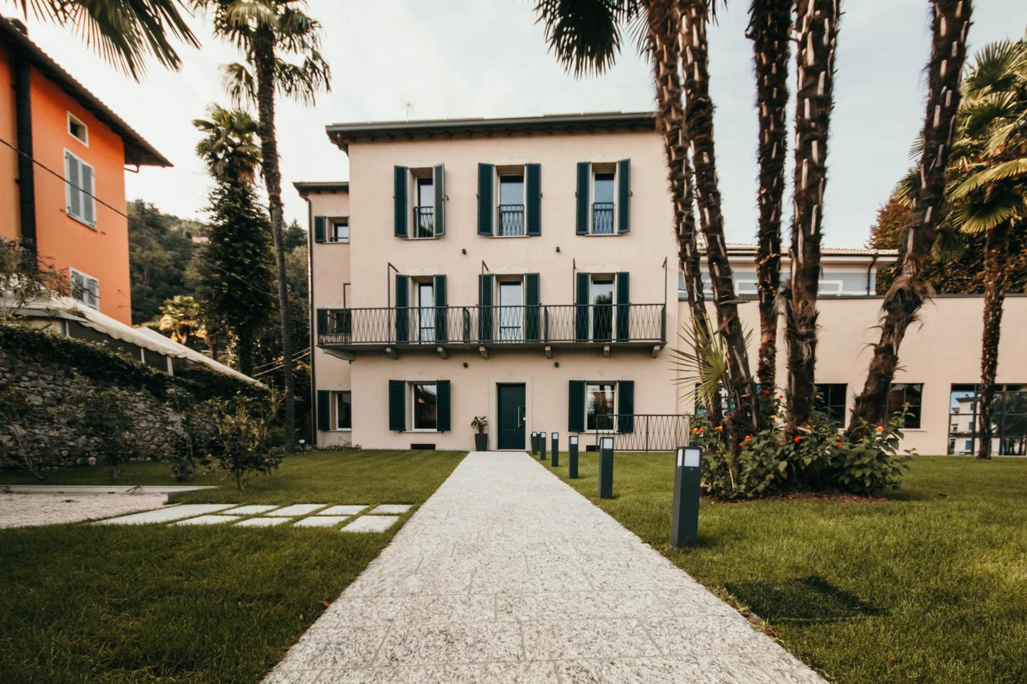 Gio Leo Guest House Lesa Buitenkant foto